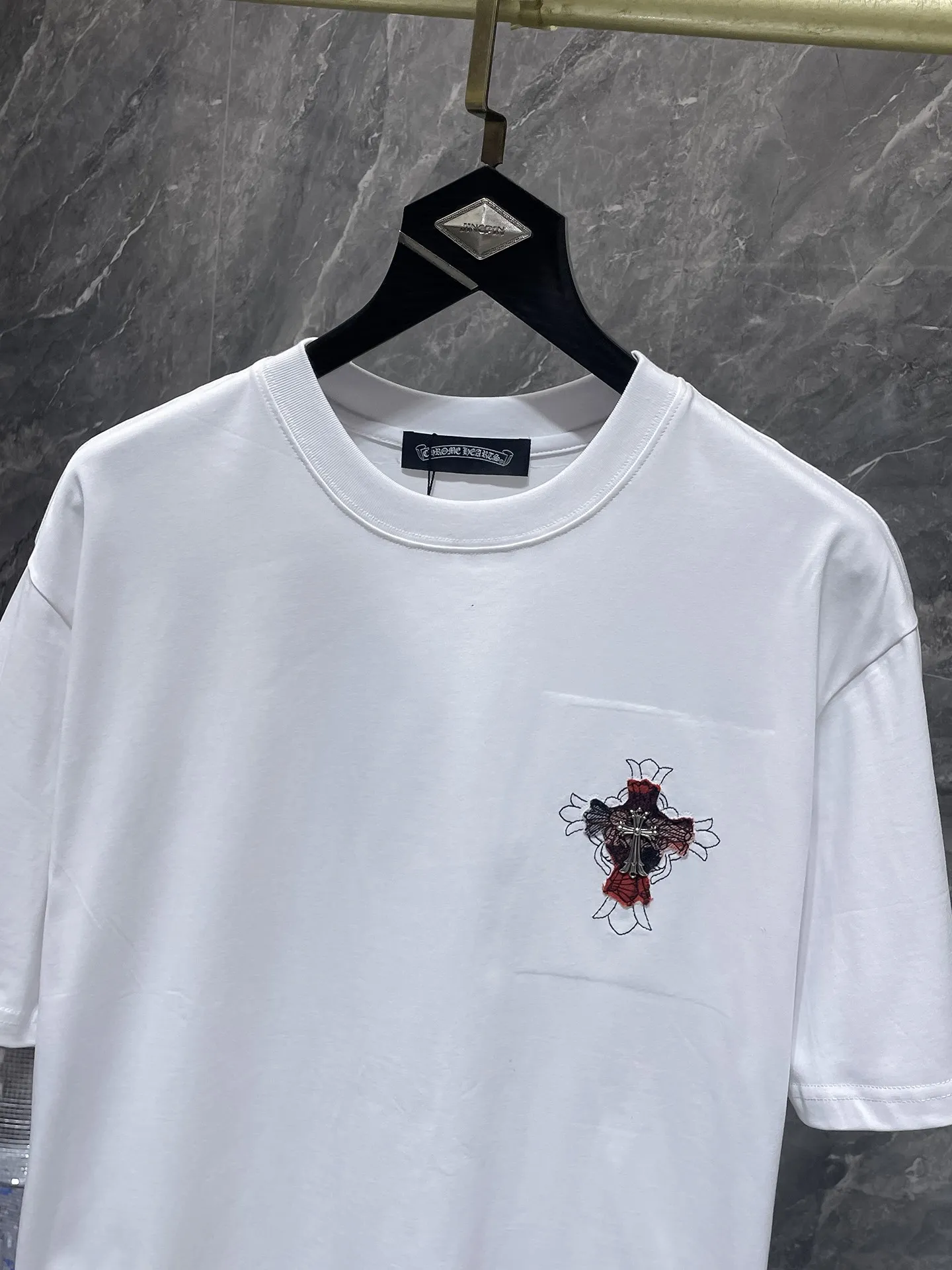 P170 new Chrome Hearts 25ss high version for summer! High-weight, environmentally friendly, high-quality top-grade fabric 280g Crow Cross Heavy Industry hand-applied embroidered willow short sleeves. Counter synchronization. 1:1 replica version. Recommended color: black